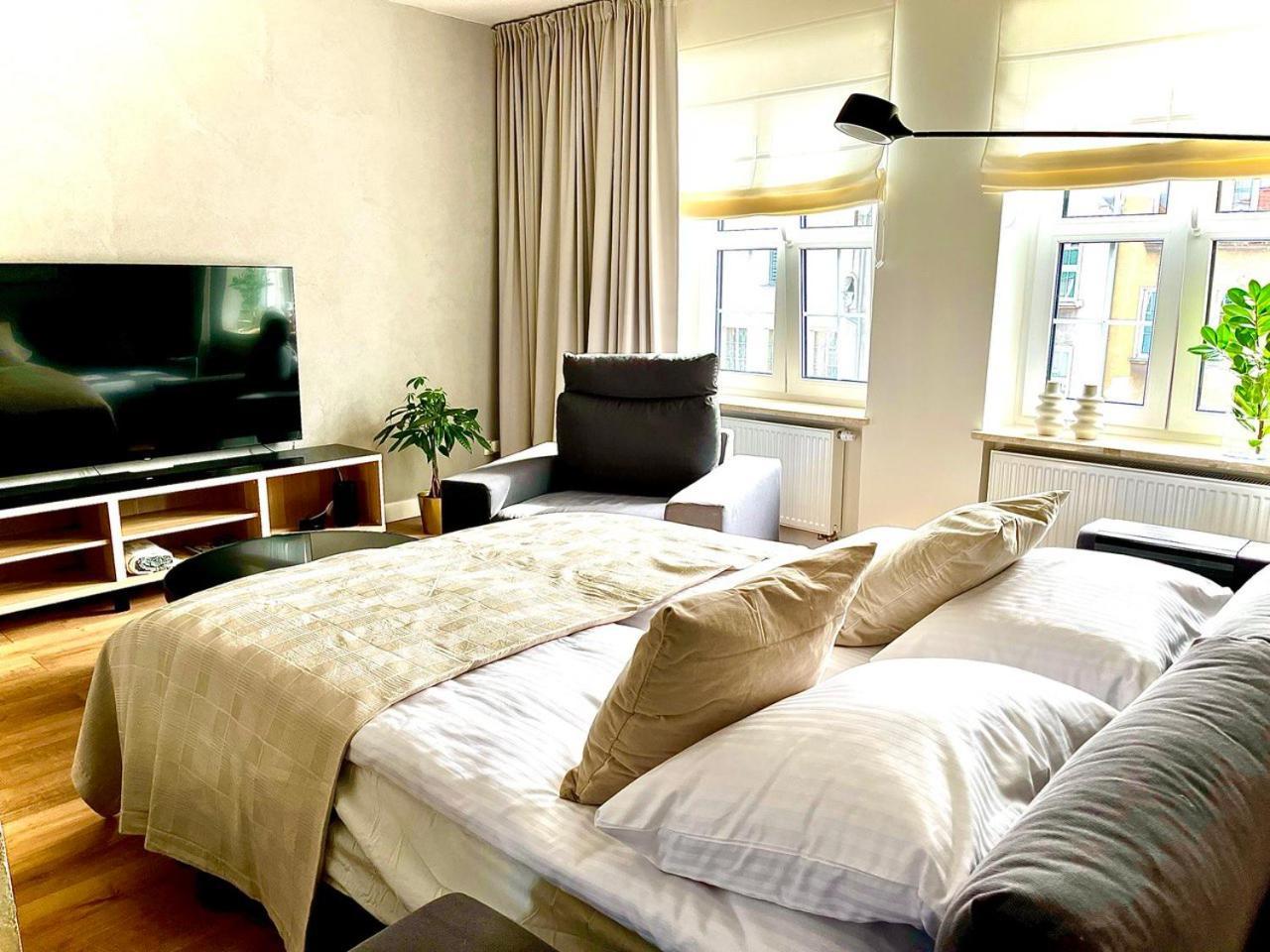 Grand Apartment - Old Town & City Center グダニスク エクステリア 写真